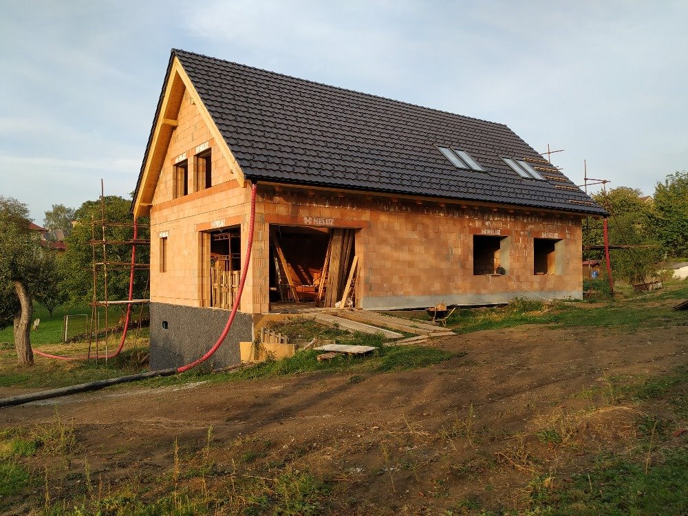Jednovrstvová konštrukcia má energetické ambície na pasívny dom